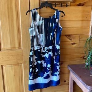 Ellen Tracy, Size 2, Blue and White
